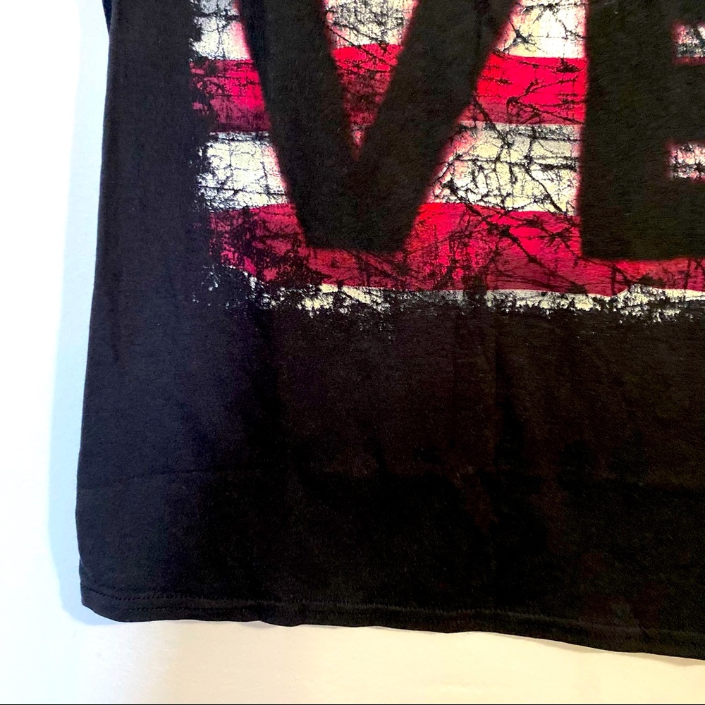 NWT Disney Parks Mickey Mouse Love Flag T- Shirt Sz S - Picture 5 of 8